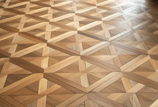 Instalación de parquet de roble en una vivienda de Burgos
